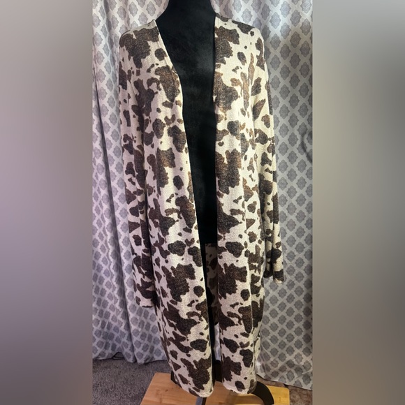 Honeyme Curvy XL Brown & Cream Cow Print Open Front Cardigan - Picture 1 of 5